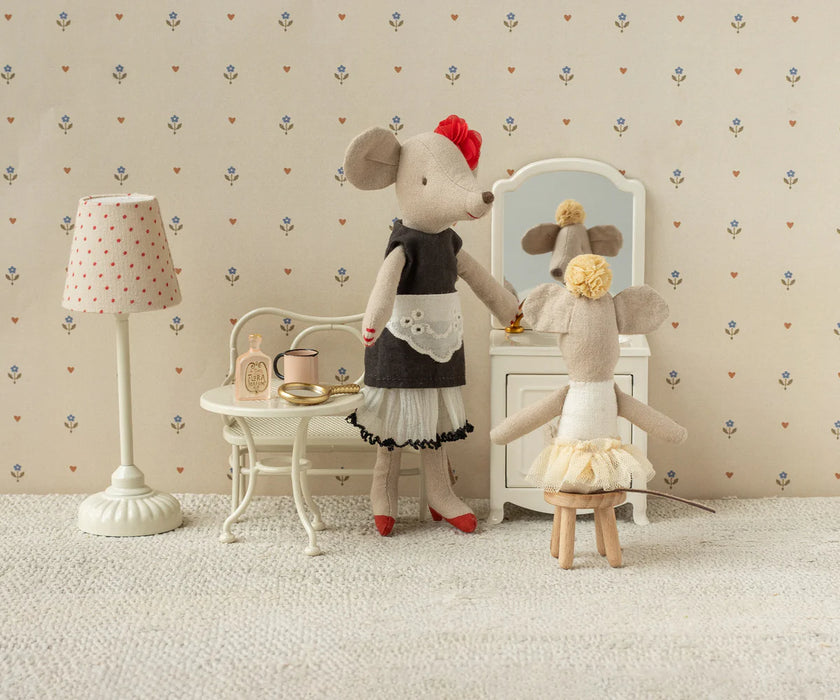 Beautician Mom Mouse - Maileg Mice