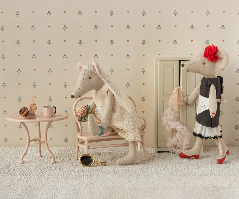Beautician Mom Mouse - Maileg Mice