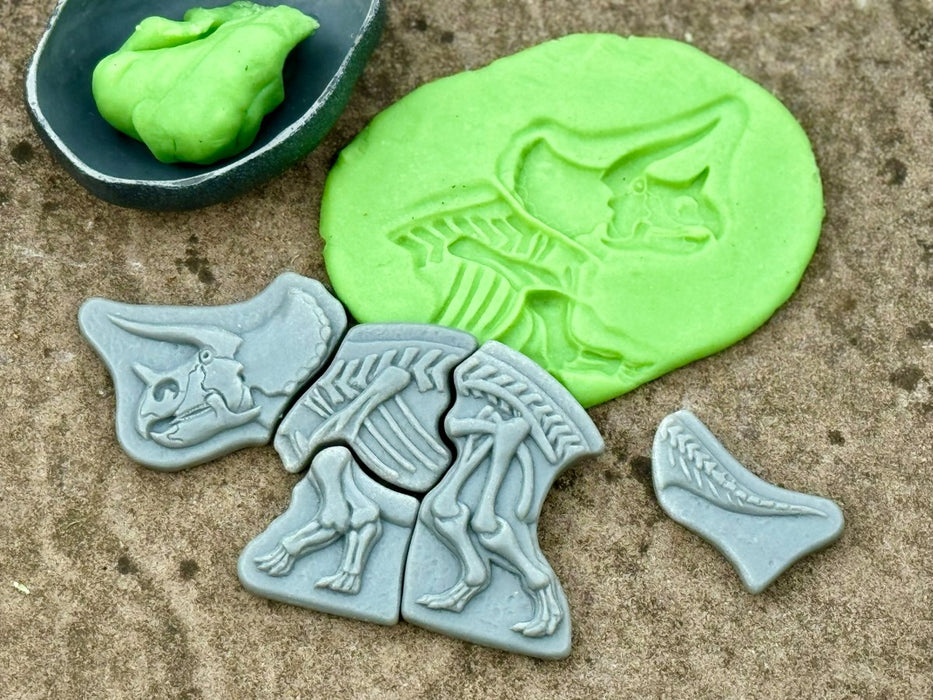 Dino Dig & Build Stone Puzzle Set - Triceratops & Spinosaurus