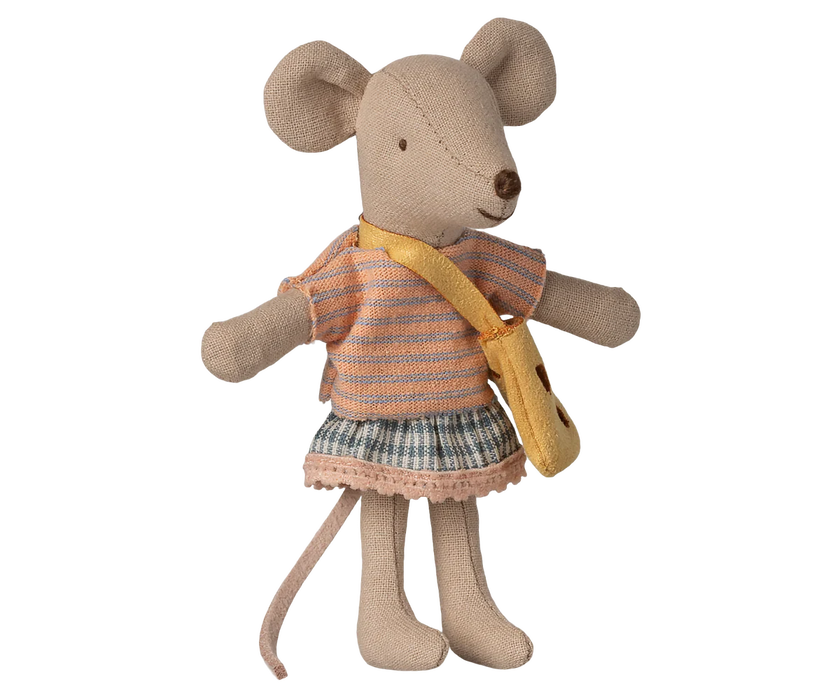 Little Sister Mouse with Cheese Bag - Maileg
