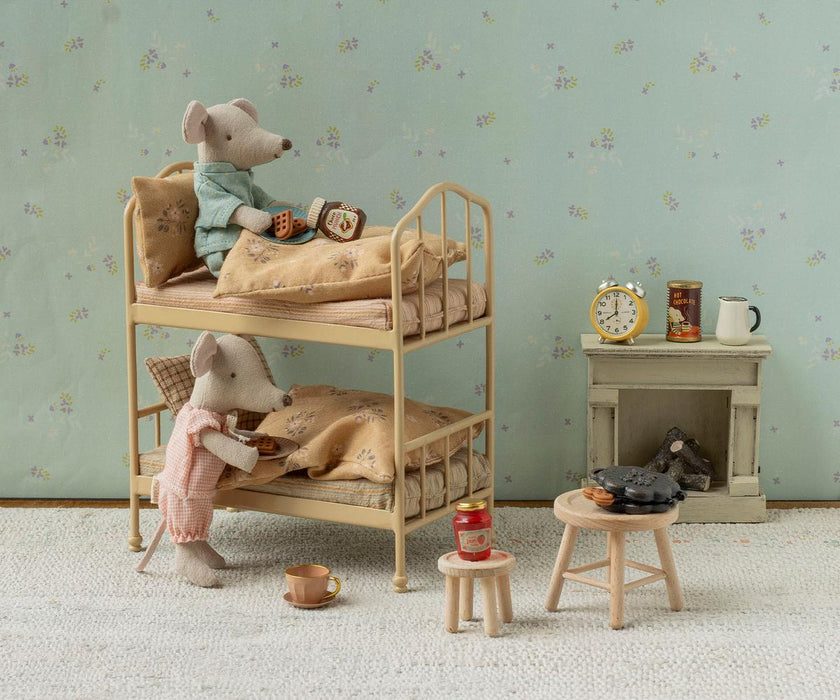 Maileg Mouse Bunk Bed – Wheat Colored with Mattresses & Bedding