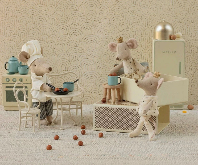Maileg Royal Twin Mice in Matchbox – Little Sister & Brother with Crowns