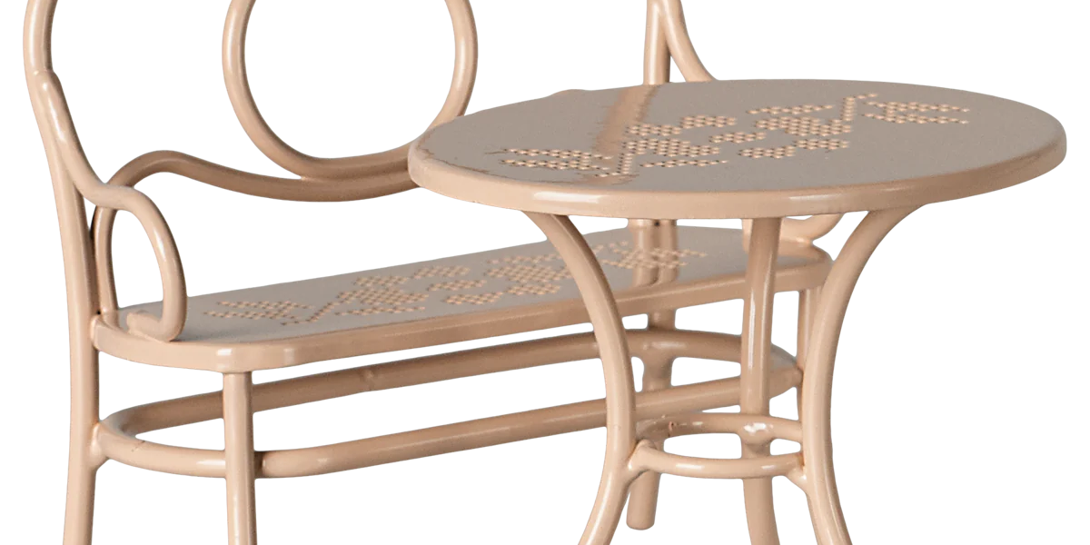 Mouse Cafe Set Large Oval Table - Pale Pink - Maileg — Oak & Ever