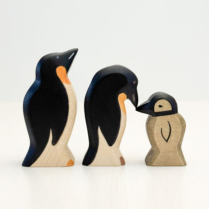 Penguin small - Hand Painted Wooden Animal - HolzWald