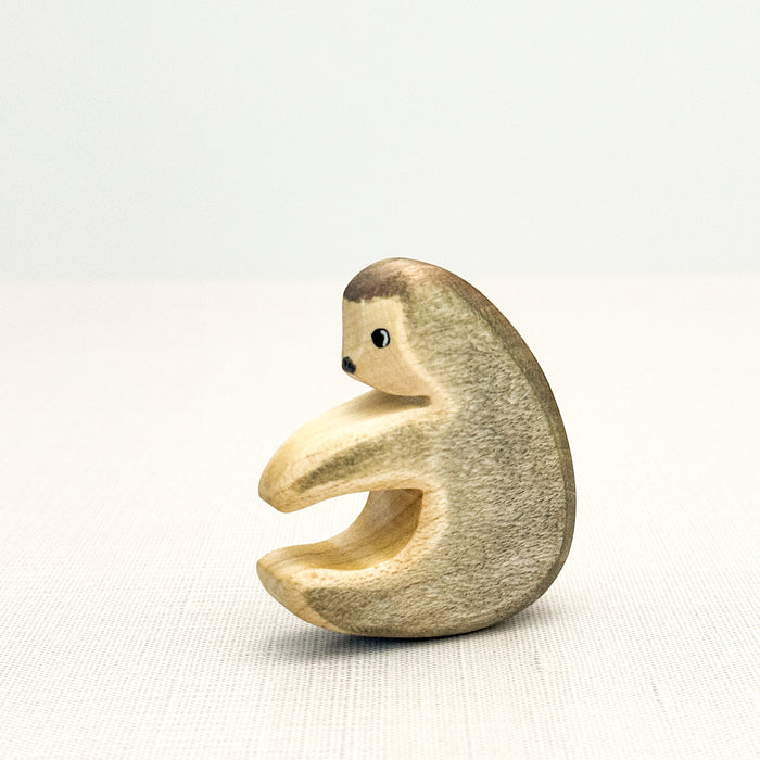 Sloth small - Hand Painted Wooden Animal - HolzWald