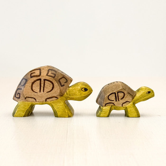 Turtle small - Hand Painted Wooden Animal - HolzWald