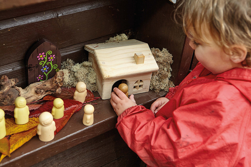 Little People Sensory Stones – Peg Dolls made from Stones