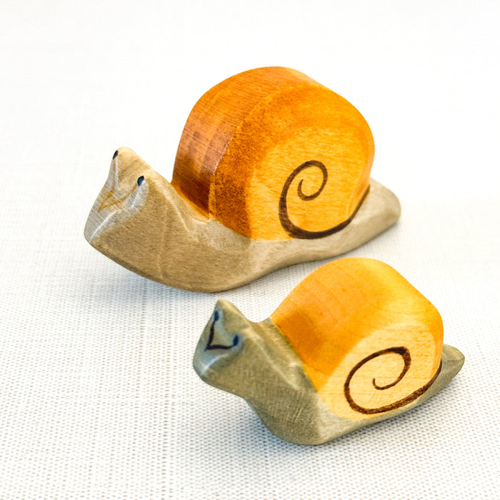 Snail small - Hand Painted Wooden Animal - HolzWald