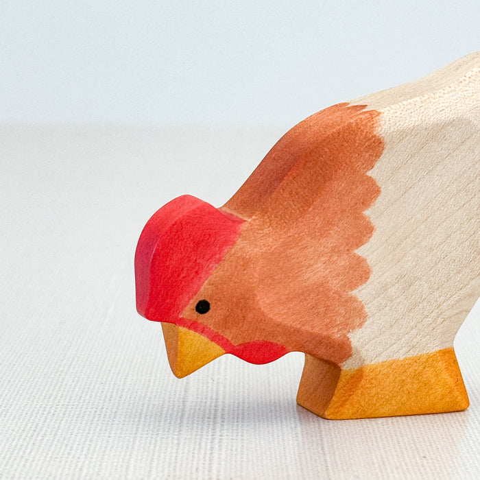 Hen picking - Hand Painted Wooden Animal - HolzWald