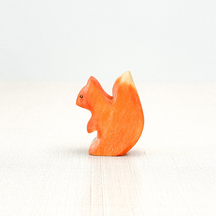 Squirrel small - Hand Painted Wooden Animal - HolzWald