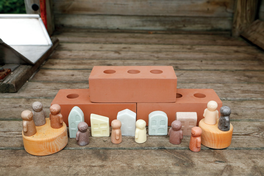 Little People Sensory Stones – Peg Dolls made from Stones