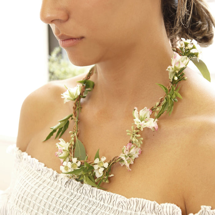 DIY Flower Necklace – Natures Necklace