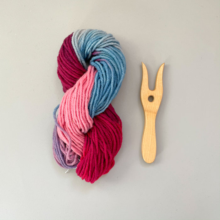 Knitting Fork with Organic Wool Yarn - Red/Pink
