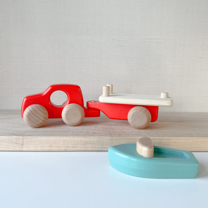 Wooden Truck with Boat Trailer and Boat - Bajo