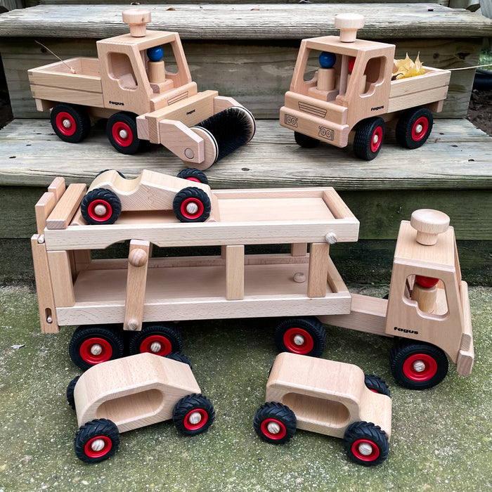 Fagus - Car Transporter with 3 Wooden Cars