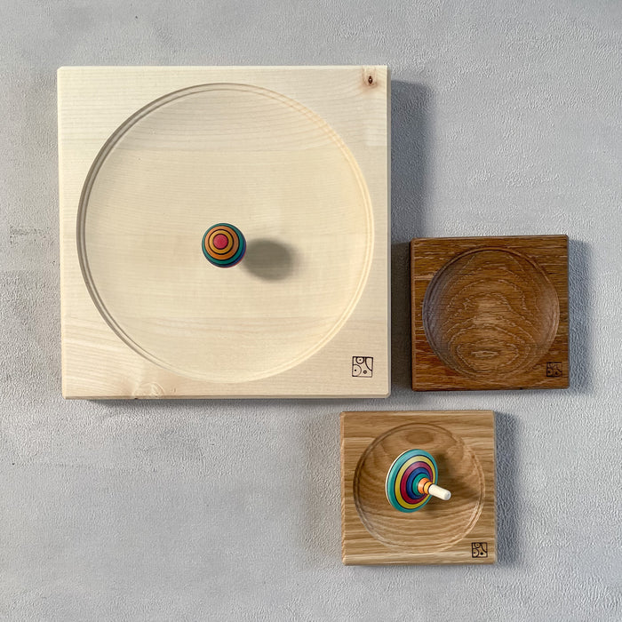 Wooden Spinning Plate for Spinning Tops - Light Wood - Mader