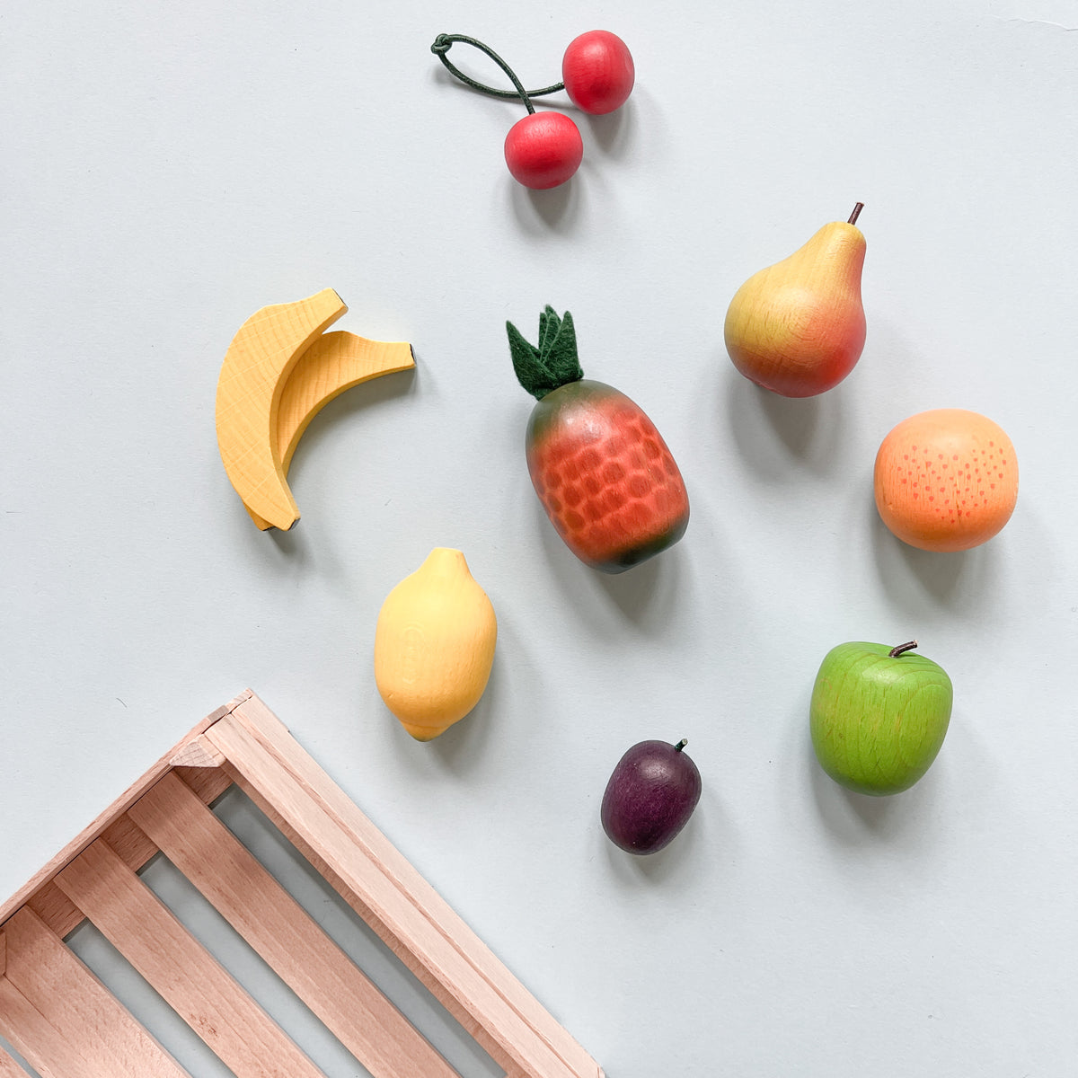 Erzi Small Fruits in Crate